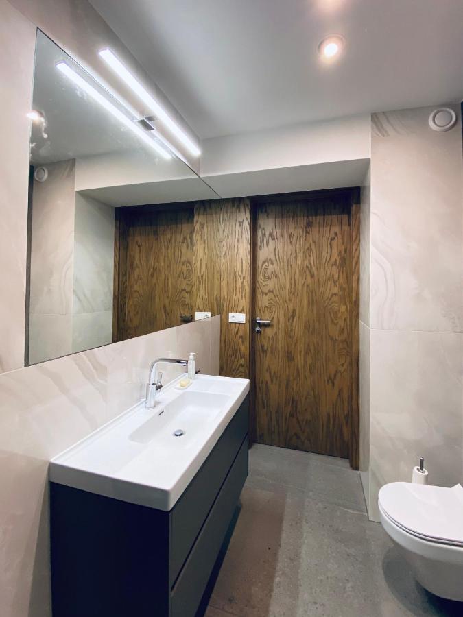 شقة تشينستوخوفا  في Loftowe M Apartament Poleska المظهر الخارجي الصورة